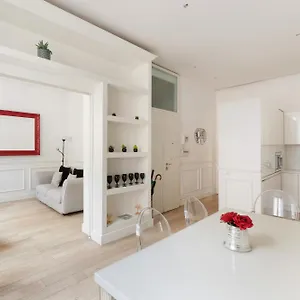  Apartment Crystal Piazza Navona